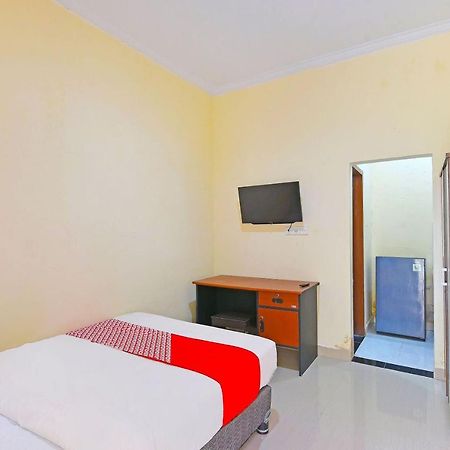 Oyo 91445 Sandat Guest House Denpasar Esterno foto