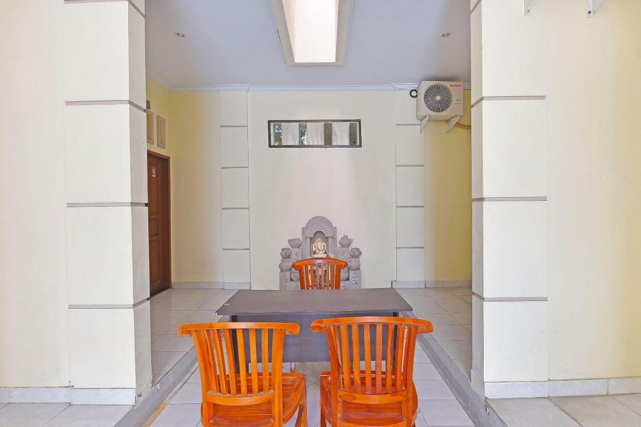 Oyo 91445 Sandat Guest House Denpasar Esterno foto