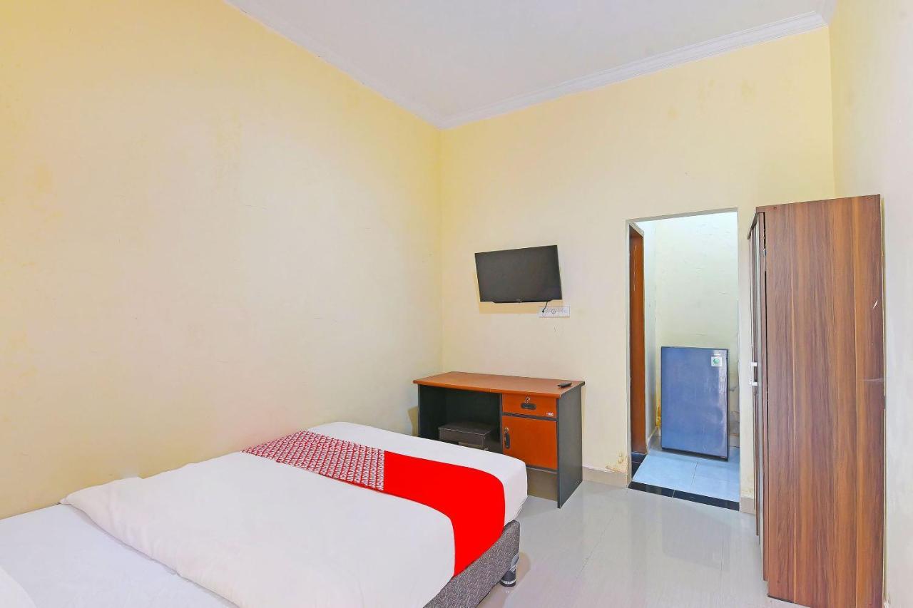 Oyo 91445 Sandat Guest House Denpasar Esterno foto