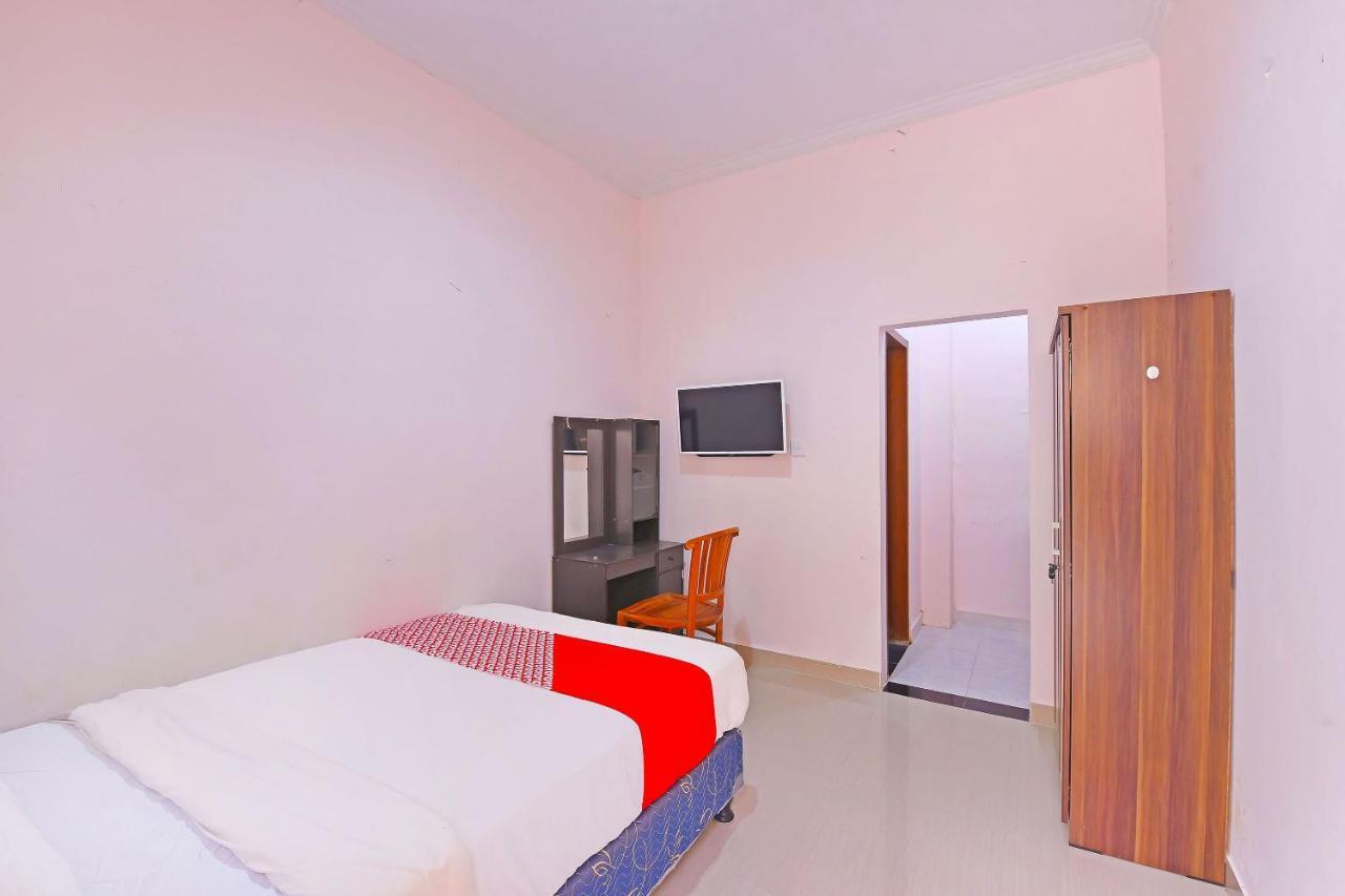 Oyo 91445 Sandat Guest House Denpasar Esterno foto